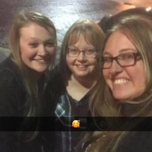 Meet your Posher, Liz